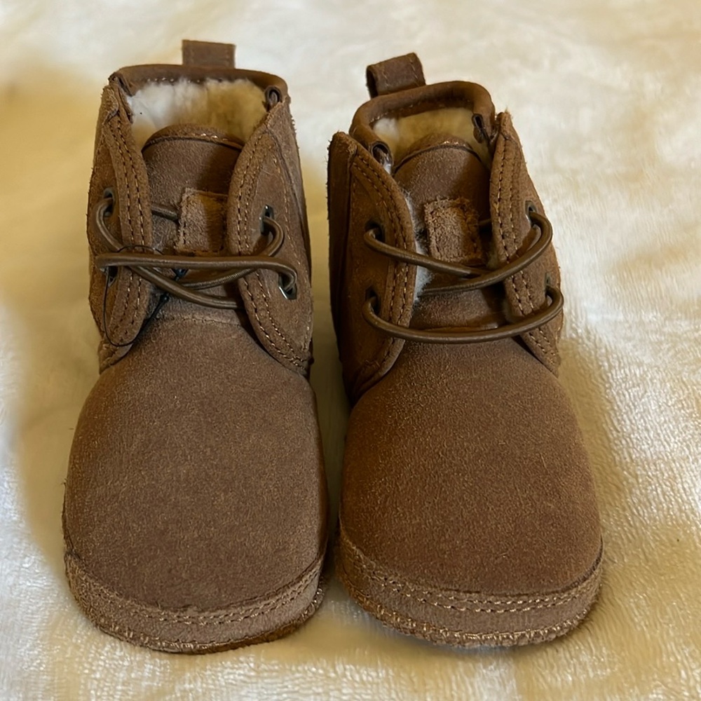 UGG BABY BROWN BOOTS

ALL SALES FINAL